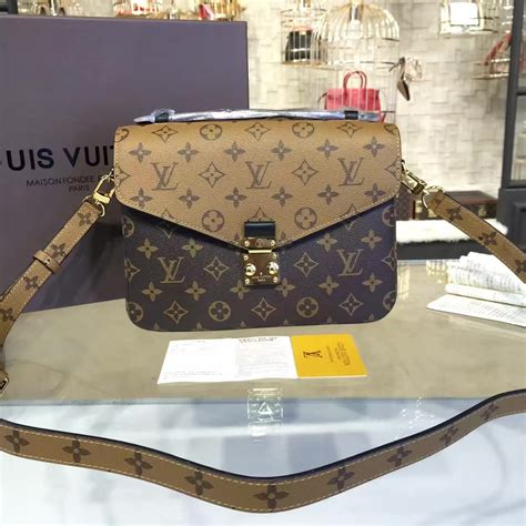 boutiques that sell louis vuitton dupes